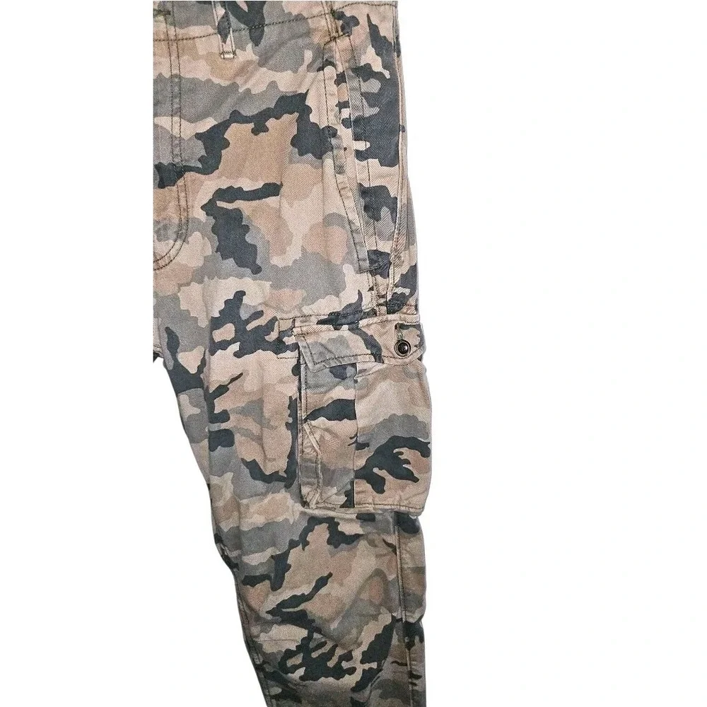 2013 Levi's Woodland Camouflage Cargo Pants Green‎ 30x28 Utility Streetwear Camo